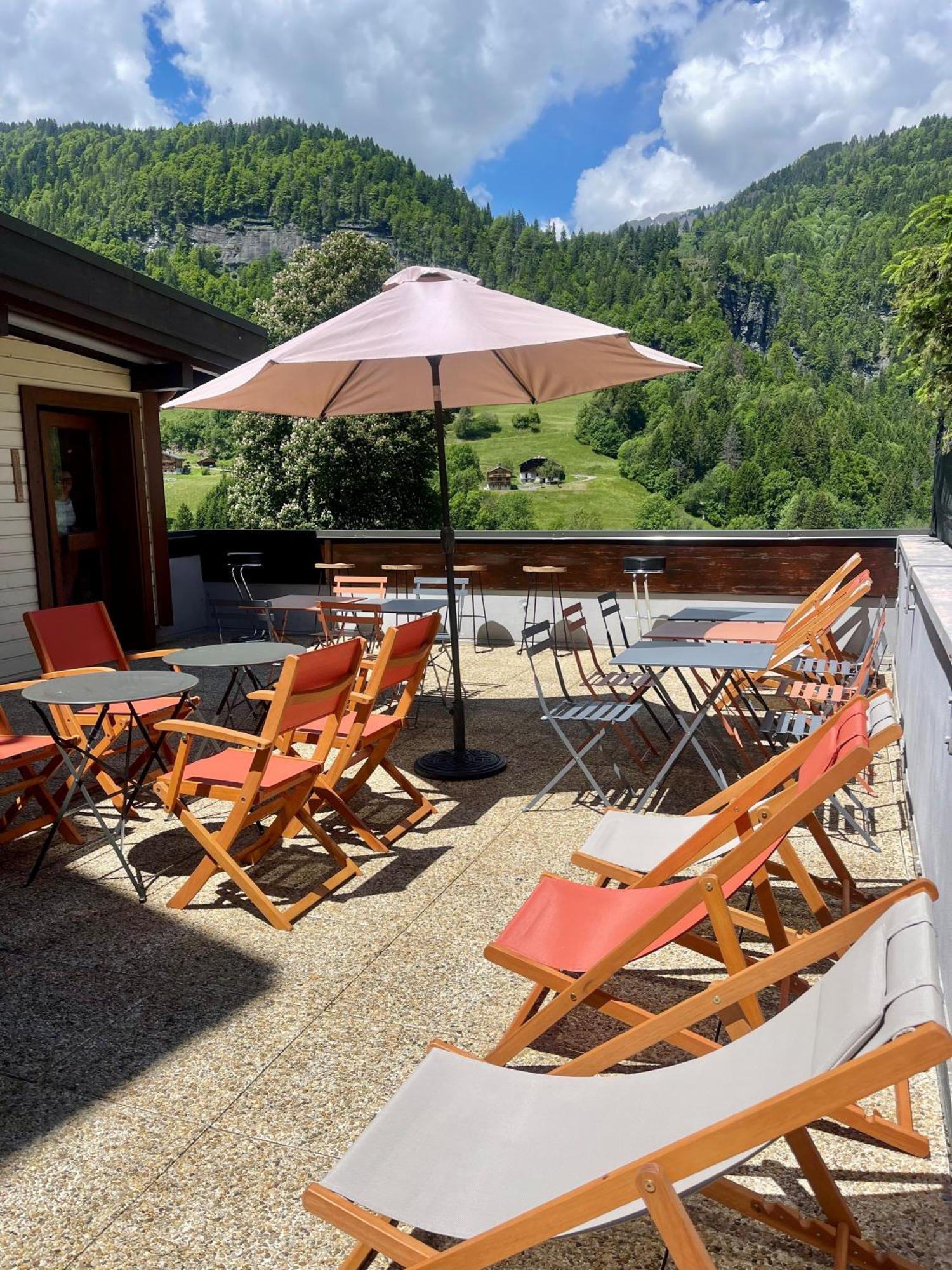 Hotel Le Montblanc فلوميه المظهر الخارجي الصورة